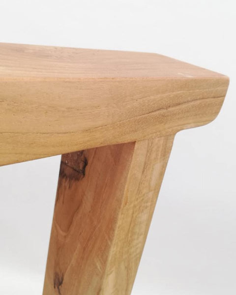 Επιδαπέδια Ξύλινη Κρεμάστρα Neat 140cm