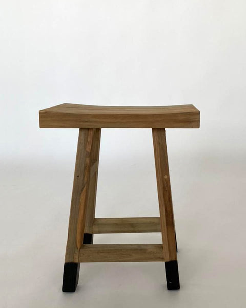 Σκαμπώ Teak με Μαύρα Πόδια New Antik 42x25x54cm